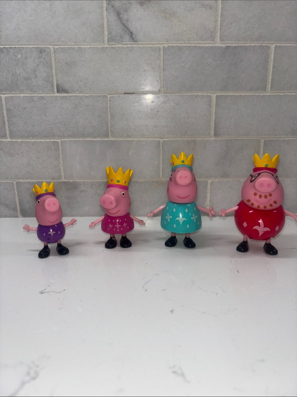 Peppa Pig Royal Family Figurine Set – 4‑Piece Collection